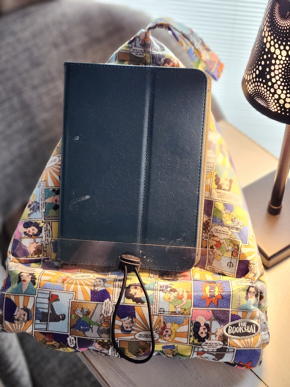The Bookseat "Read Hands Free"